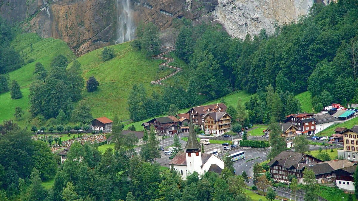 Que faire en Suisse en été : lacs, randonnées et festivals
