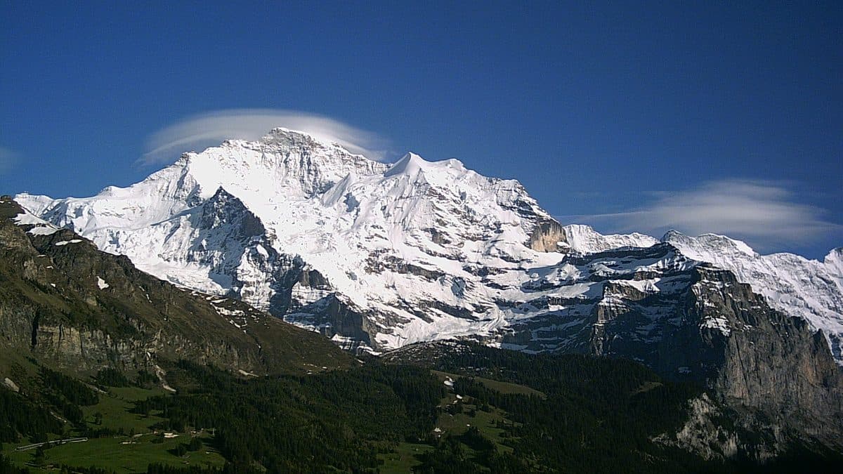 The most beautiful mountains in Switzerland: Matterhorn, Jungfrau, Pilatus…